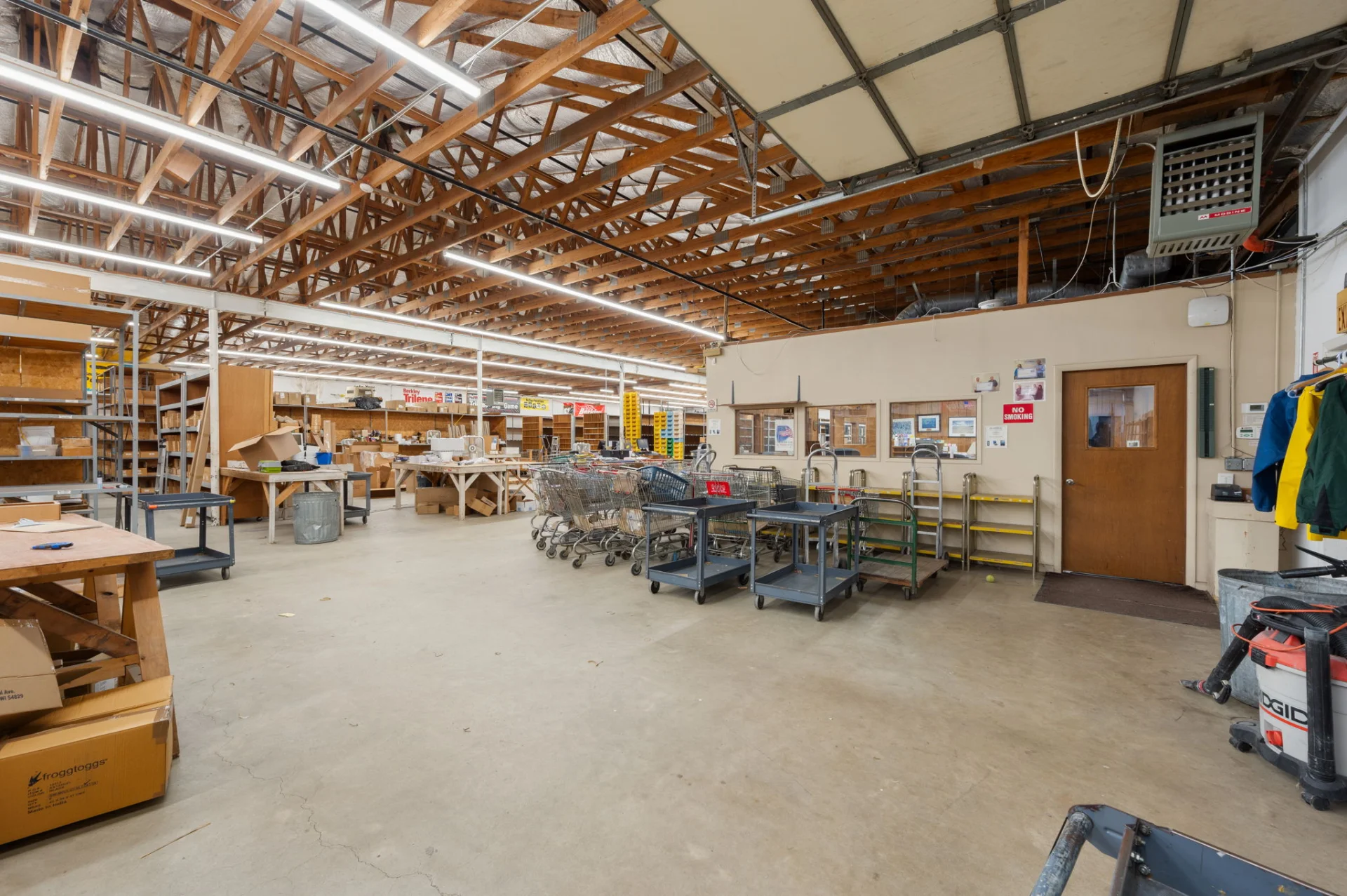 27 Web Or Mls 16 E Industrial Rd 11.webp